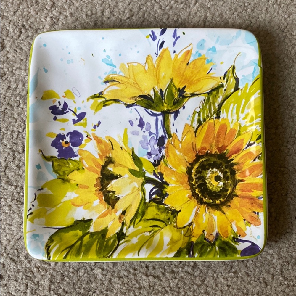 Vibrant Sunflower Square Plate